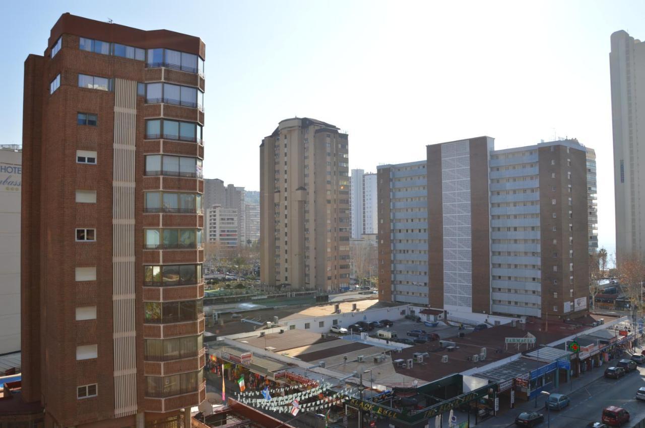 Apts Ara With Pool Benidorm Eksteriør billede